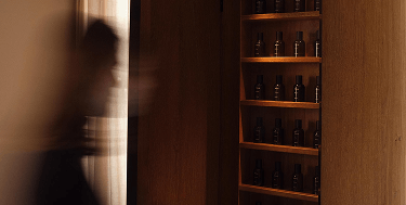 Decouvrez l'Armoire a Parfums